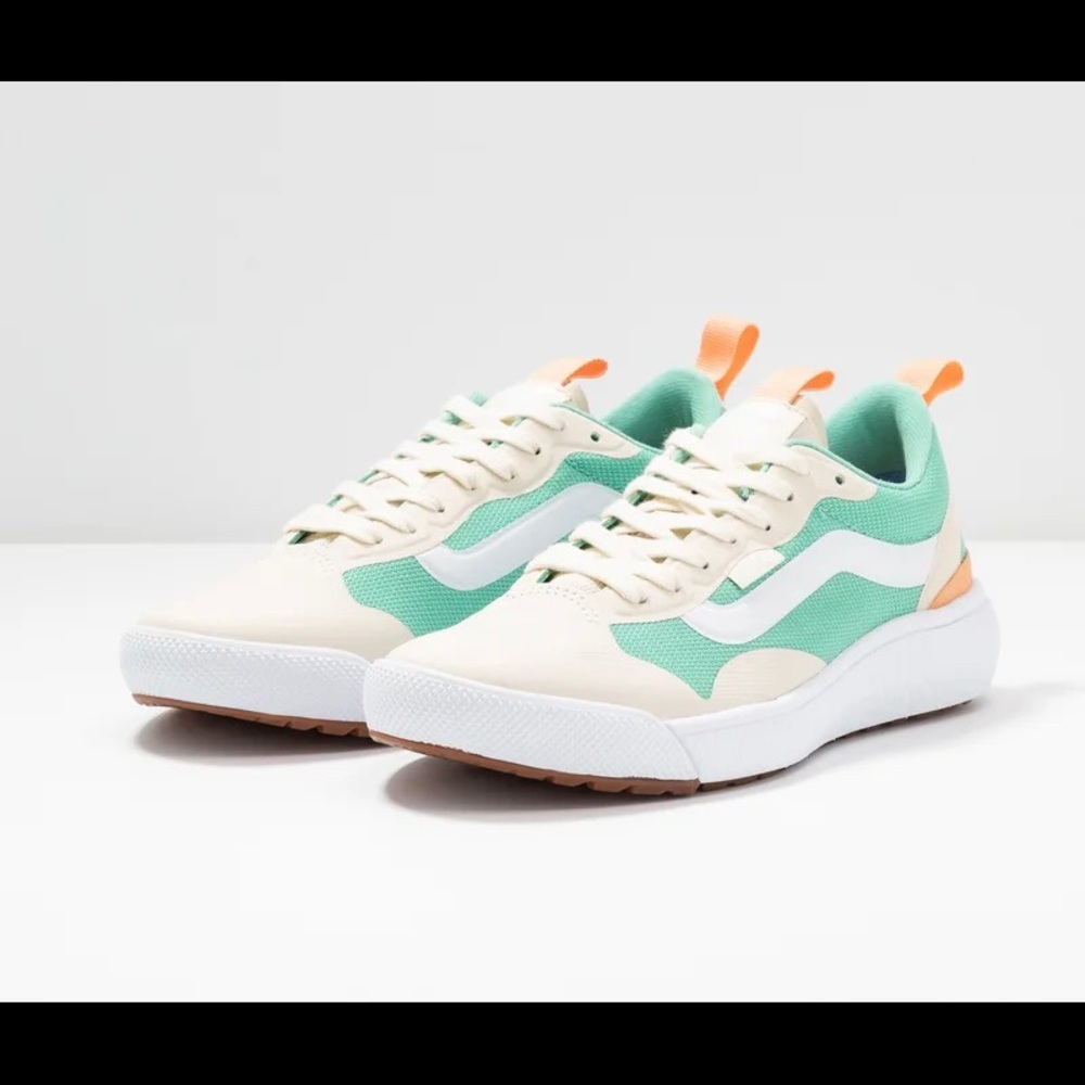 Vans Ultrarange Exo Women’s 11.5/Men’s 10 NWOT